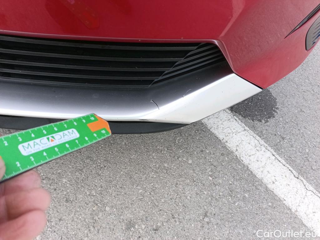  Peugeot  5008 PEUGEOT  / 2020 / 5P / todoterreno 1.5 BlueHDi 96kW S&S Allure Pack EAT8 #38