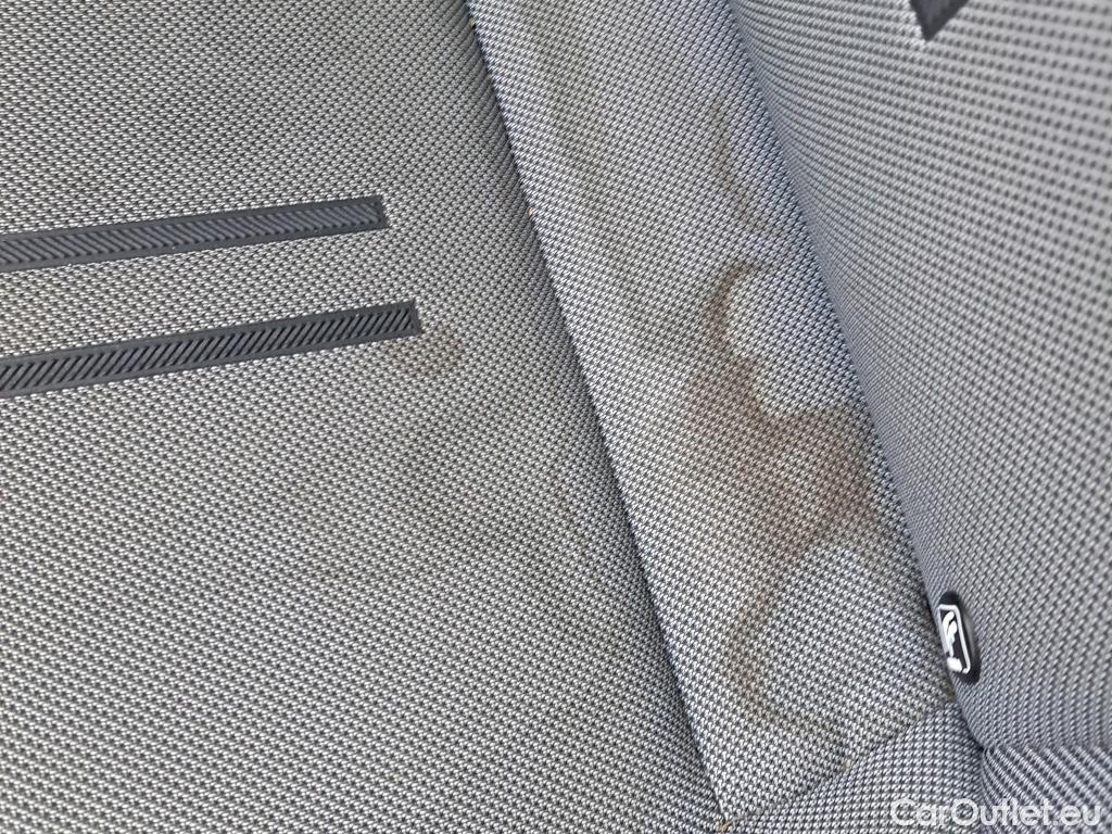  Land Rover  Discovery SEAT Nuevo León / 2020 / 5P / berlina con portón 1.0 TSI 81kW S&S Style Go (AC) #22