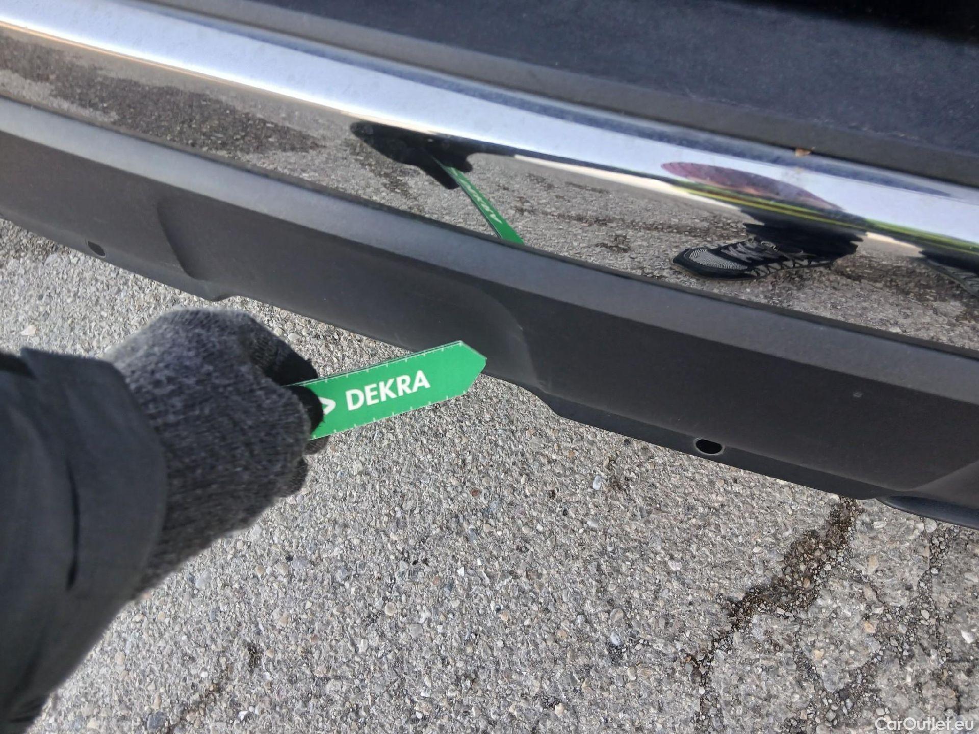  Peugeot  3008 PEUGEOT  / 2020 / 5P / todoterreno 1.5 BlueHDi 96kW S&S Allure Pack EAT8 #20