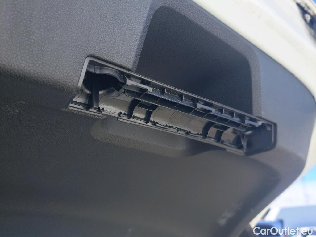  Renault  Clio RENAULT  / 2019 / 5P / berlina con portón Business Blue dCi 63 kW (85CV) #24