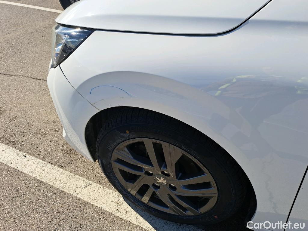  Peugeot  208 PEUGEOT  / 2019 / 5P / berlina con portón BlueHDi 73kW (100CV) Active Pack (AC) #21