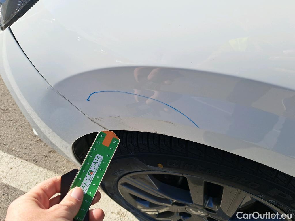  Peugeot  208 PEUGEOT  / 2019 / 5P / berlina con portón BlueHDi 73kW (100CV) Active Pack (AC) #22