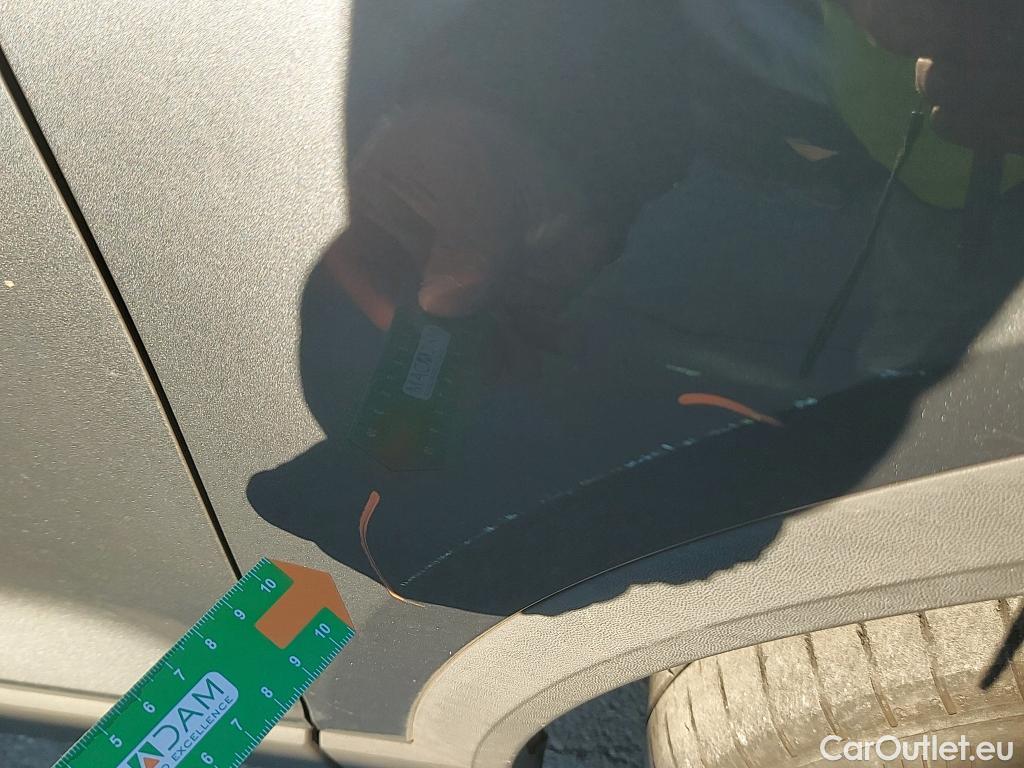  Volkswagen  T-ROC VOLKSWAGEN  / 2017 / 5P / todoterreno Advance 2.0 TDI 110kW (150CV) DSG (AC2) #29