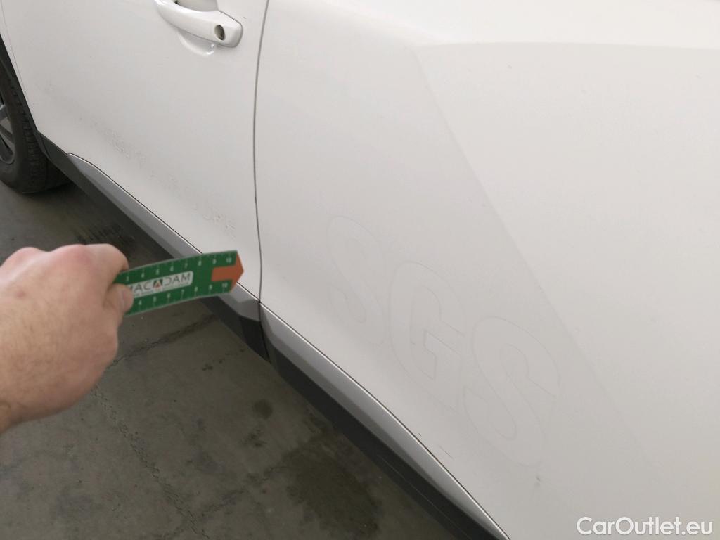  Peugeot  2008 PEUGEOT  / 2019 / 5P / todoterreno Allure BlueHDI 81kW (110CV) #4