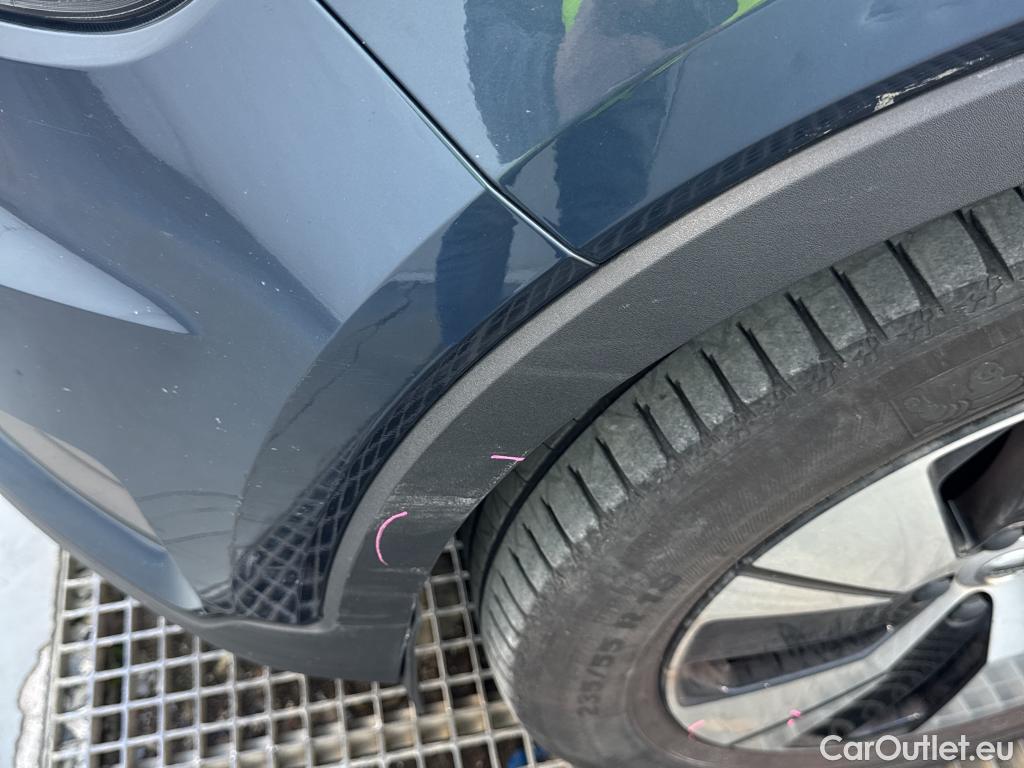  Volvo  XC 40 VOLVO XC40 / 2017 / 5P / todoterreno 1.5 T3 Momentum Pro Auto #32