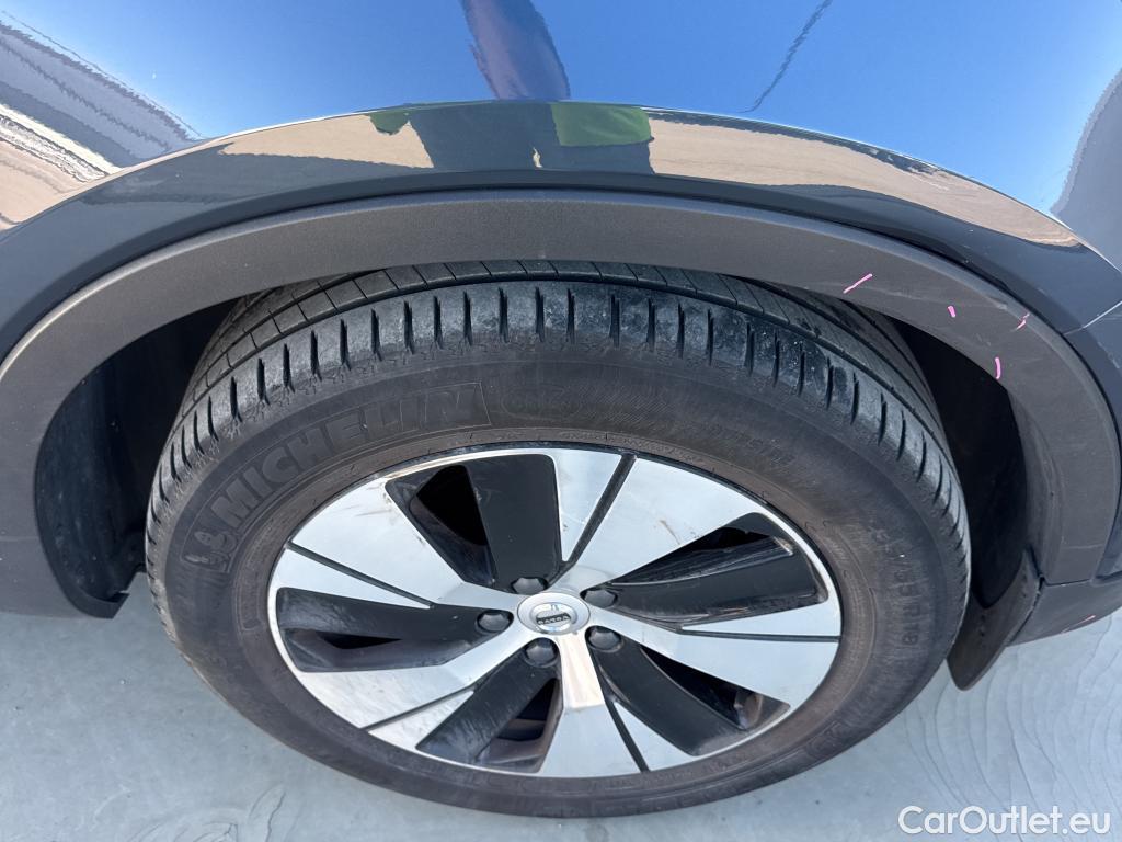  Volvo  XC 40 VOLVO XC40 / 2017 / 5P / todoterreno 1.5 T3 Momentum Pro Auto #8