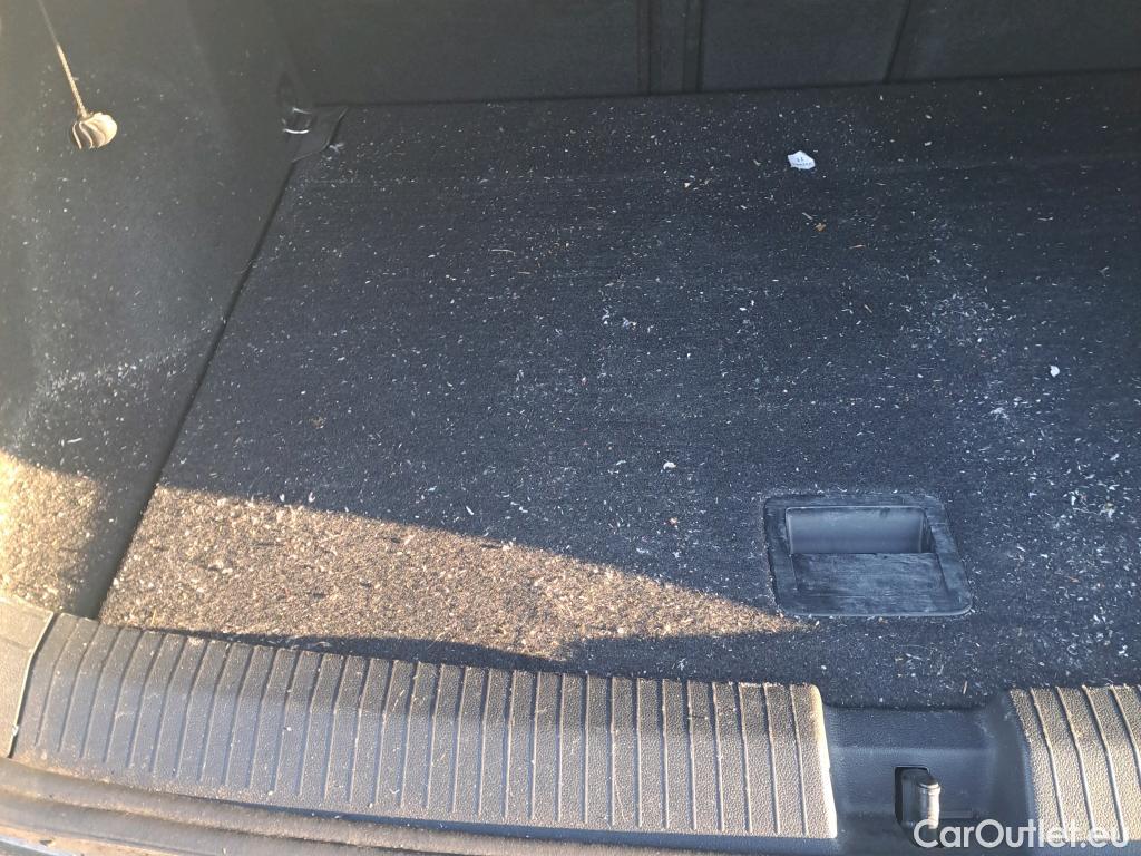  Volkswagen  T-ROC VOLKSWAGEN  / 2021 / 5P / todoterreno Life 2.0 TDI 85kW (115CV) (AC2) #28