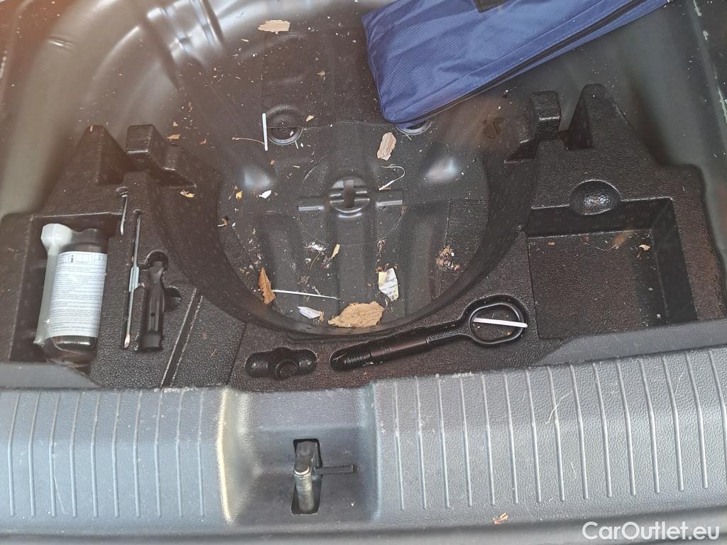  Volkswagen  T-ROC VOLKSWAGEN  / 2021 / 5P / todoterreno Life 2.0 TDI 85kW (115CV) (AC2) #11