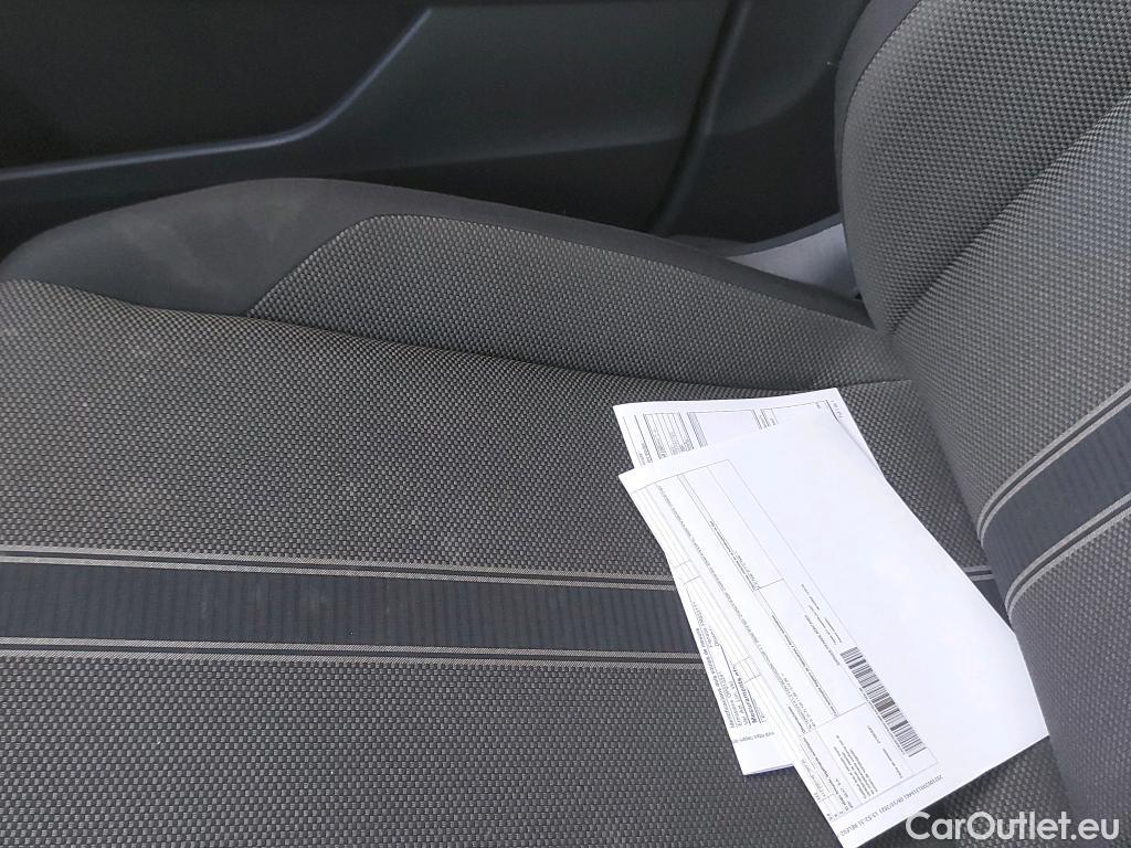  Volkswagen  T-ROC VOLKSWAGEN  / 2017 / 5P / todoterreno Advance 2.0 TDI 110kW (150CV) DSG (AC2) #27