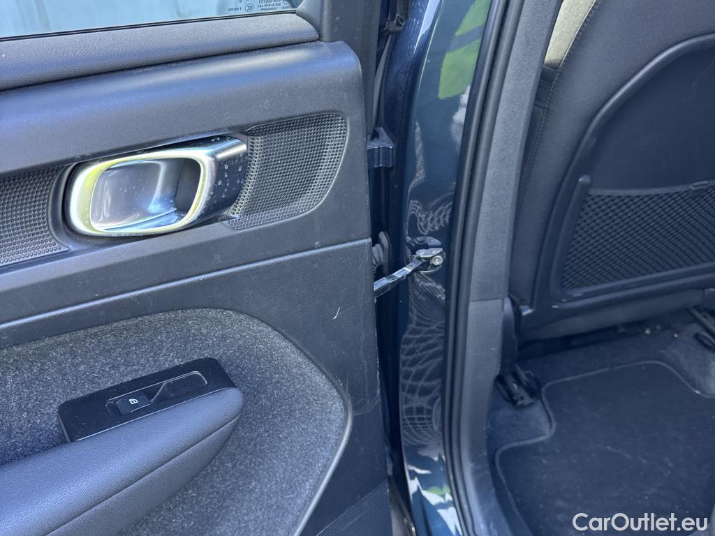  Volvo  XC 40 VOLVO XC40 / 2017 / 5P / todoterreno 1.5 T3 Momentum Pro Auto #28