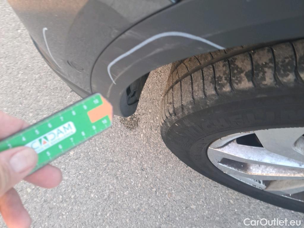  Volkswagen  T-ROC VOLKSWAGEN  / 2021 / 5P / todoterreno Life 2.0 TDI 85kW (115CV) (AC2) #44