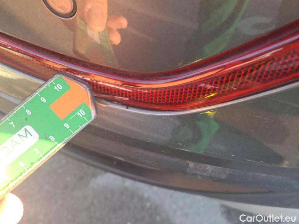  Volkswagen  T-ROC VOLKSWAGEN  / 2021 / 5P / todoterreno Life 2.0 TDI 85kW (115CV) (AC2) #48