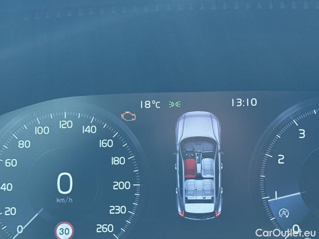  Volvo  XC 40 VOLVO XC40 / 2017 / 5P / todoterreno 1.5 T3 Momentum Pro Auto #44