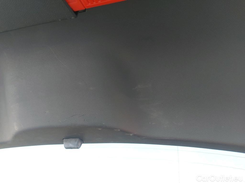  Volkswagen  T-ROC VOLKSWAGEN  / 2017 / 5P / todoterreno Advance 2.0 TDI 110kW (150CV) DSG (AC2) #21