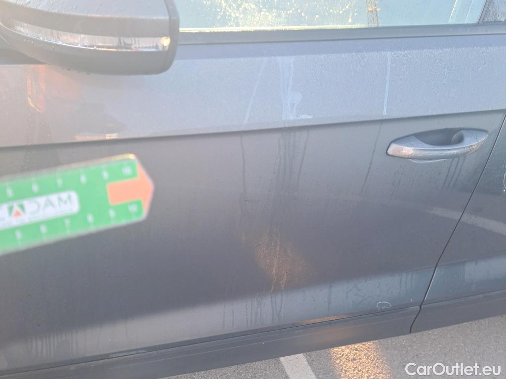  Volkswagen  T-ROC VOLKSWAGEN  / 2021 / 5P / todoterreno Life 2.0 TDI 85kW (115CV) (AC2) #45