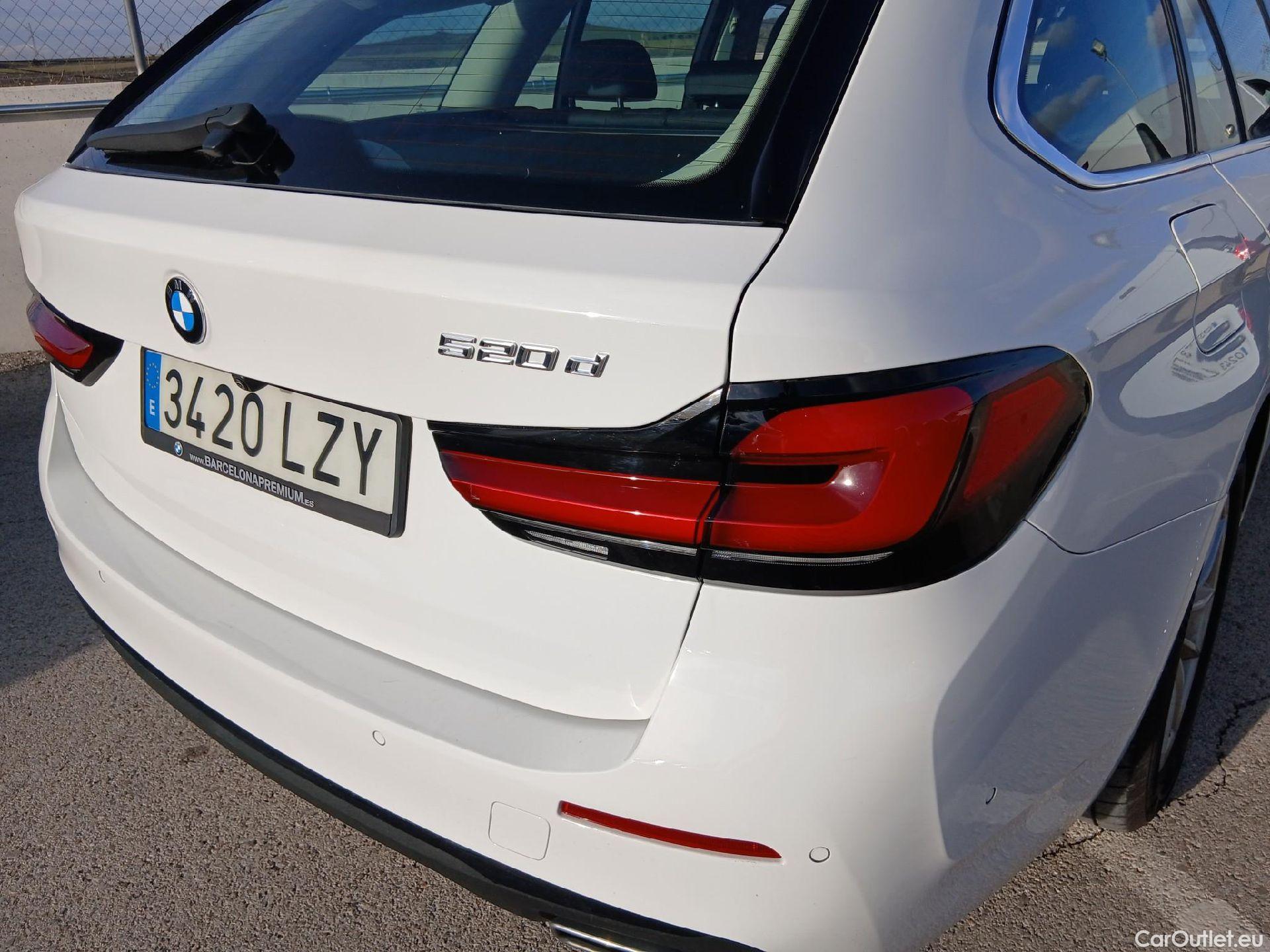  Bmw  Serie 5 BMW  / 2020 / 5P / familiar 520dA Touring #8