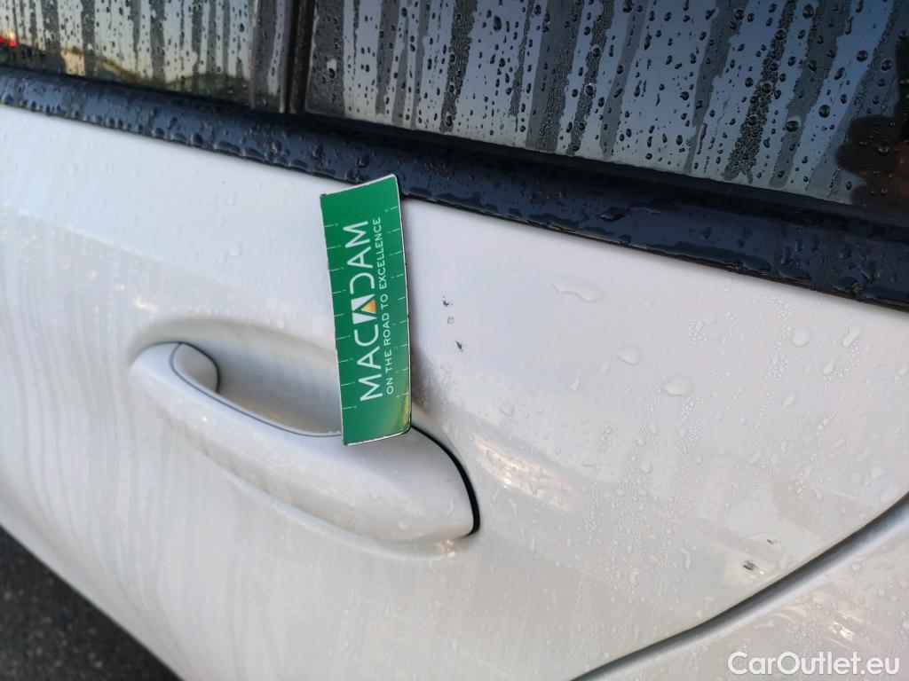  Bmw  Serie 3 BMW  / 2018 / 4P / sedán 320d Auto. #10