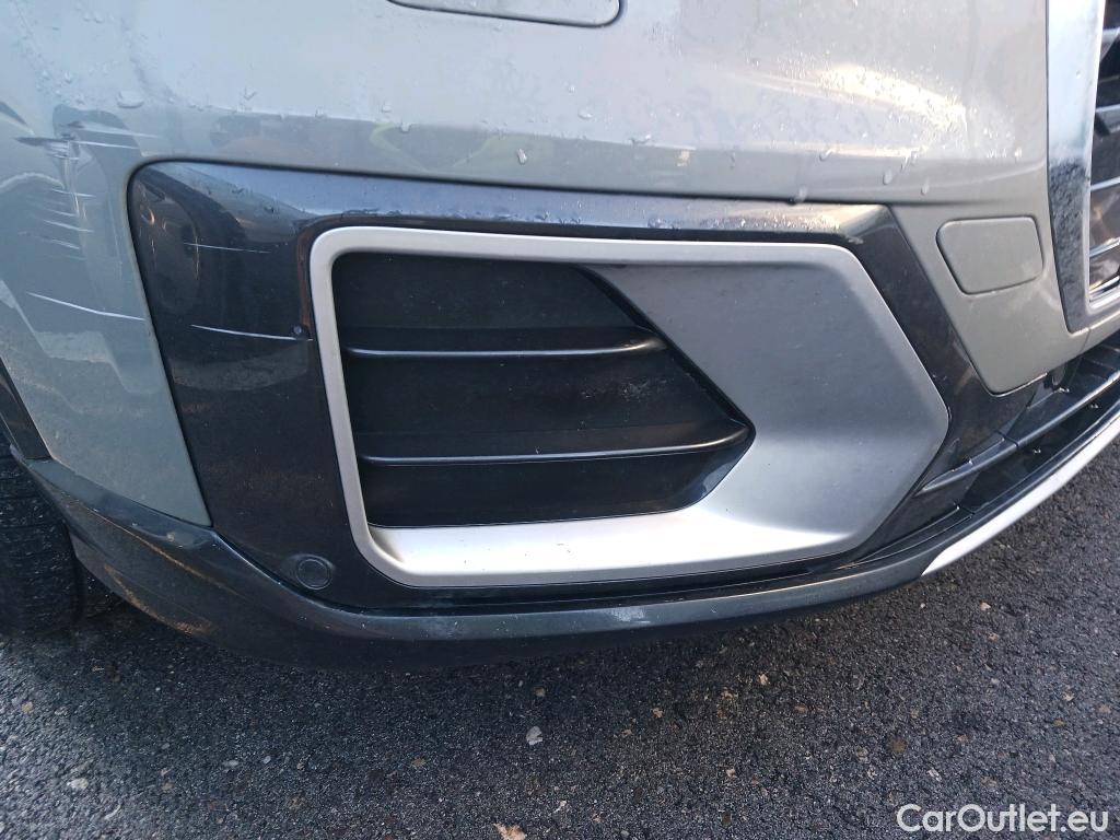  Audi  Q2 AUDI  / 2016 / 5P / todoterreno Design 30 TFSI 85kW (116CV) #30