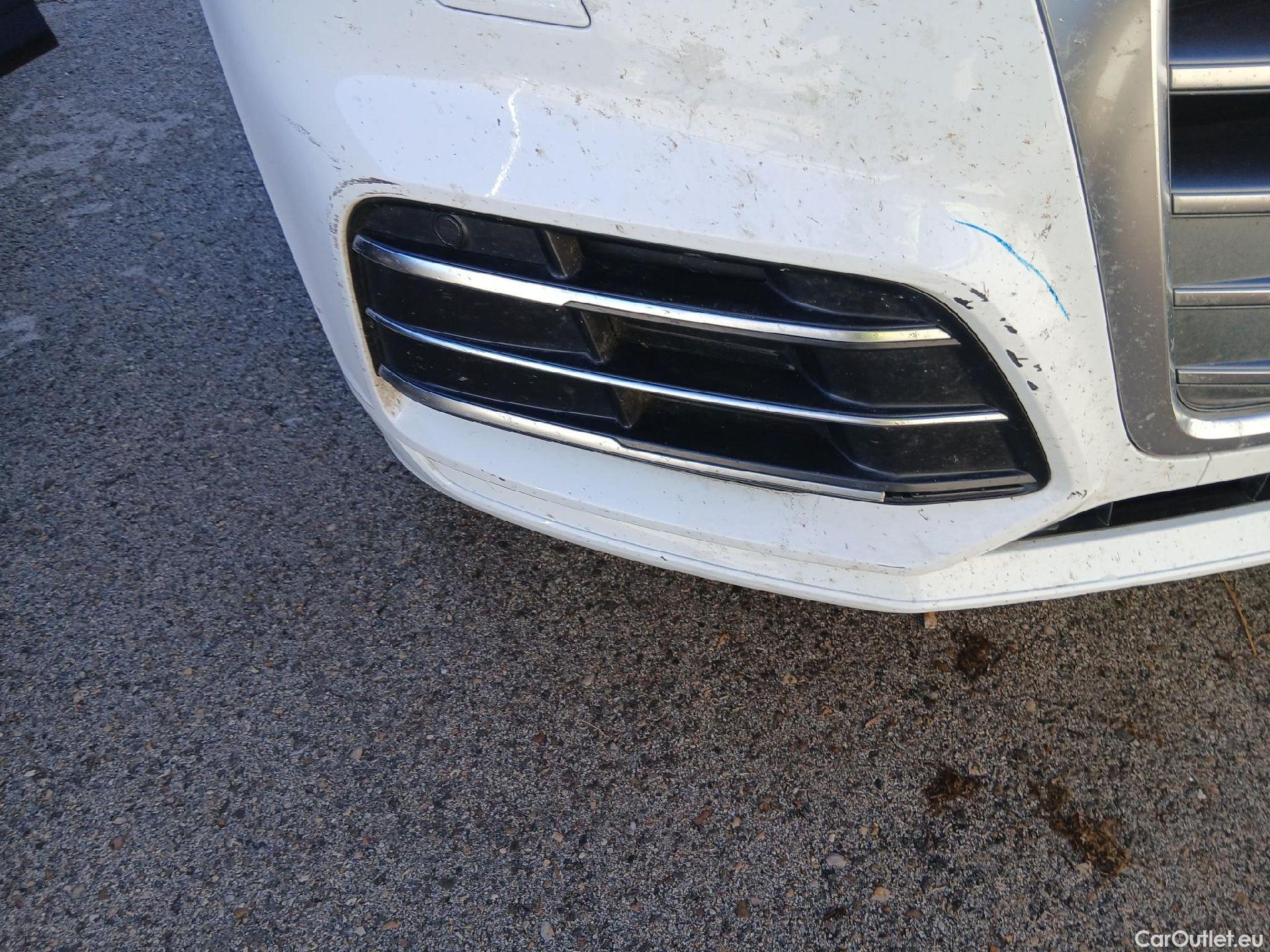  Audi  Q5 AUDI  / 2016 / 5P / todoterreno S line 35 TDI 120kW quattro S tronic (CX) #5