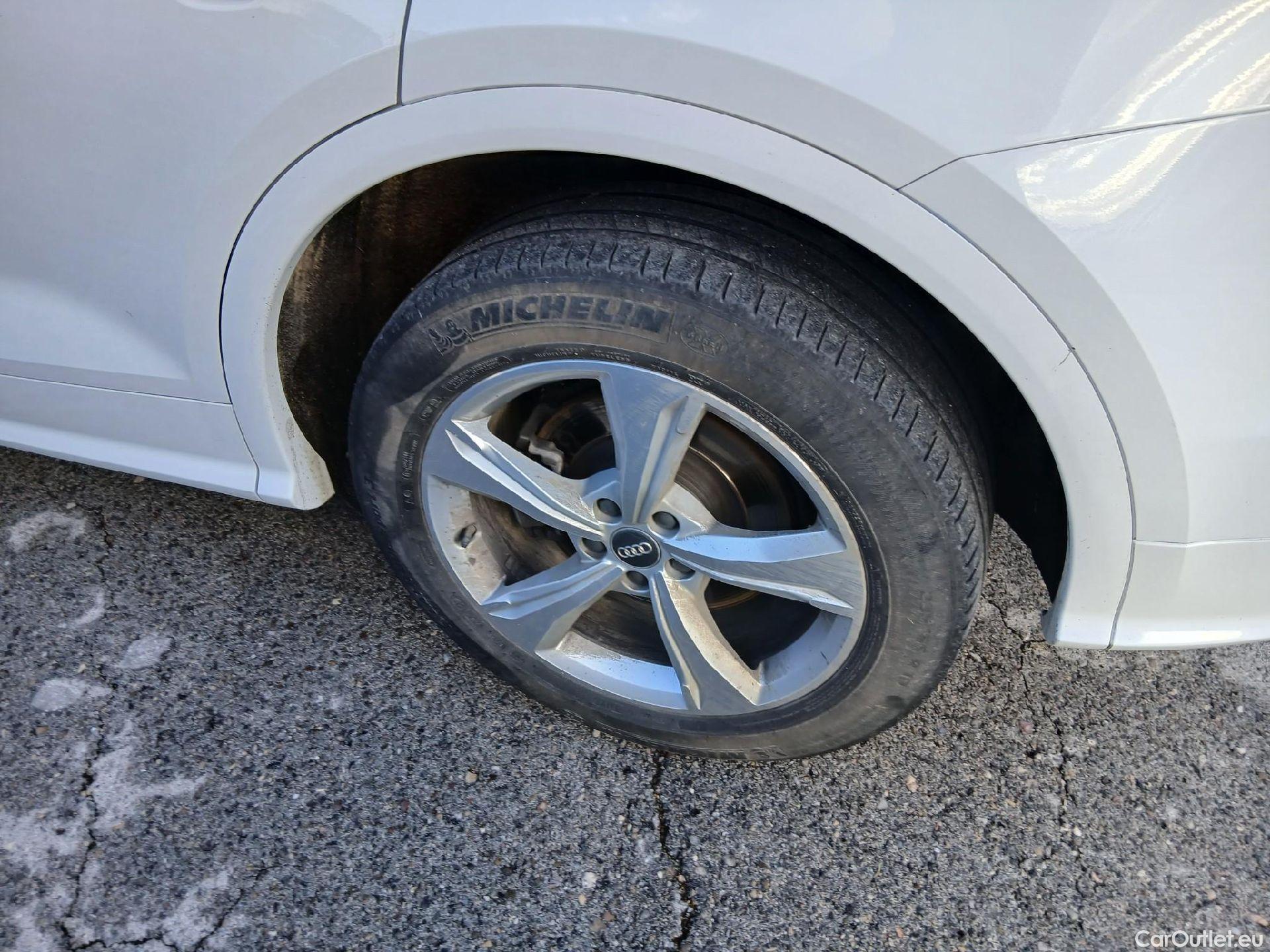  Audi  Q5 AUDI  / 2016 / 5P / todoterreno S line 35 TDI 120kW quattro S tronic (CX) #11