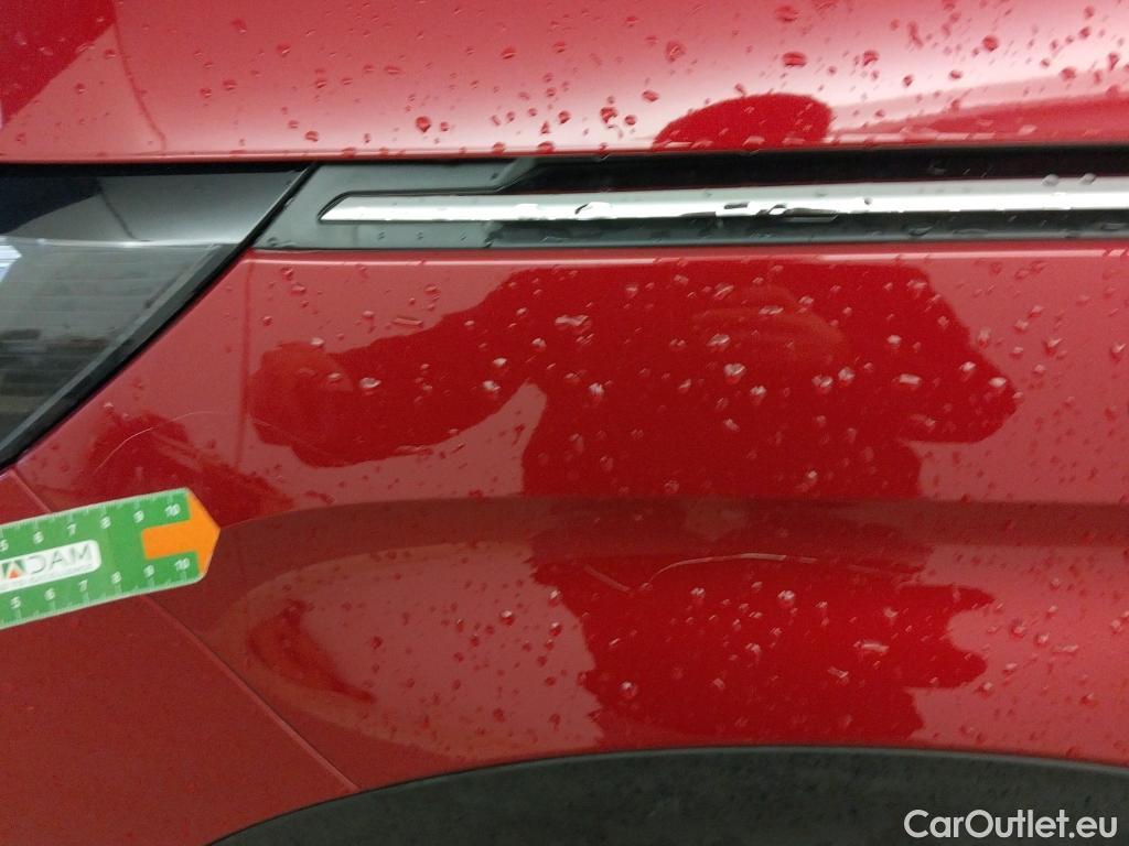  Peugeot  3008 PEUGEOT  / 2020 / 5P / todoterreno 1.5 BlueHDi 96kW S&S GT EAT8 #11