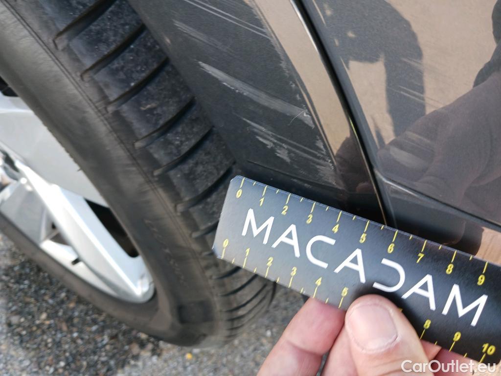  Audi  Q3 AUDI  / 2018 / 5P / todoterreno Advanced 35 TDI quattro 110kW (150CV) #19