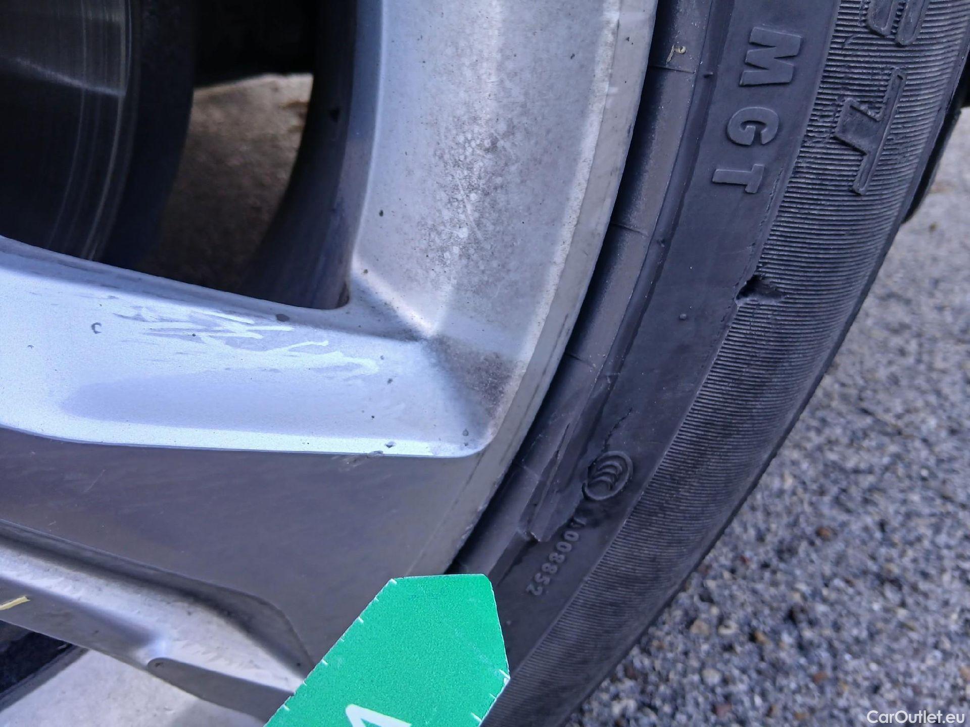  Audi  Q5 AUDI  / 2016 / 5P / todoterreno S line 35 TDI 120kW quattro S tronic (CX) #30