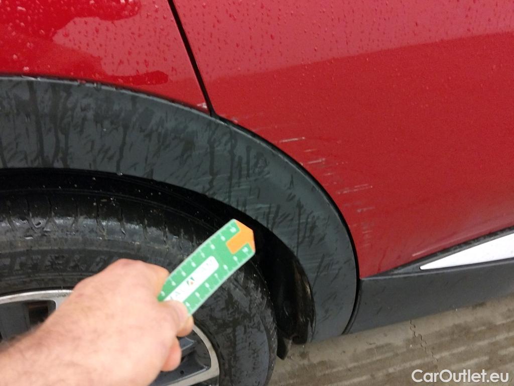  Peugeot  3008 PEUGEOT  / 2020 / 5P / todoterreno 1.5 BlueHDi 96kW S&S GT EAT8 #13