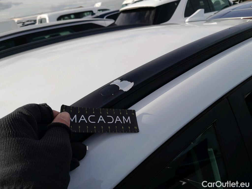  Hyundai  Konna HYUNDAI Kona / 2017 / 5P / todoterreno EV 150kW Tecno #8