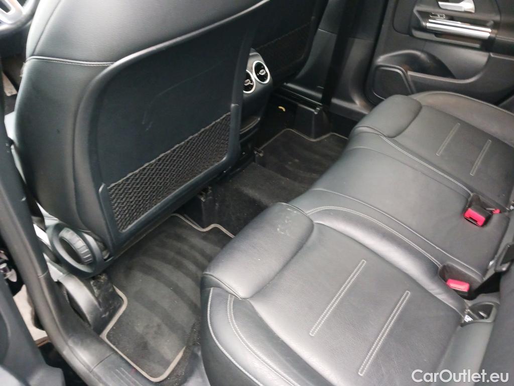  Mercedes  GLA MERCEDES-BENZ  / 2020 / 5P / todoterreno  200 D #36