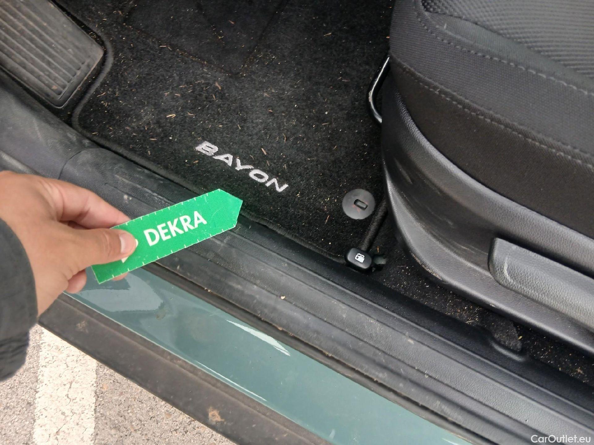  Land Rover  Discovery HYUNDAI Bayon / 2024 / 5P / todoterreno 1.0 TGDI 74kW (100CV) 48V Klass #3