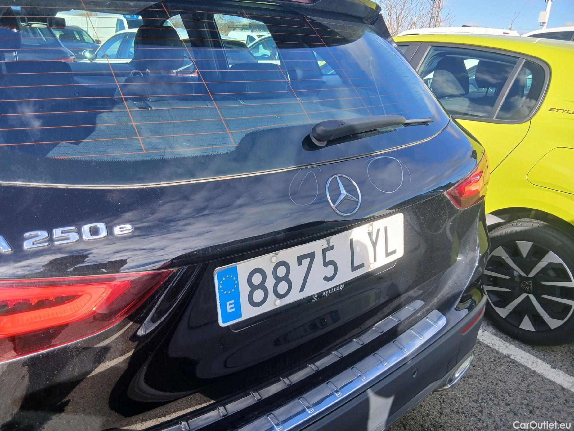  Mercedes  GLA MERCEDES-BENZ  / 2020 / 5P / todoterreno  250 e #15