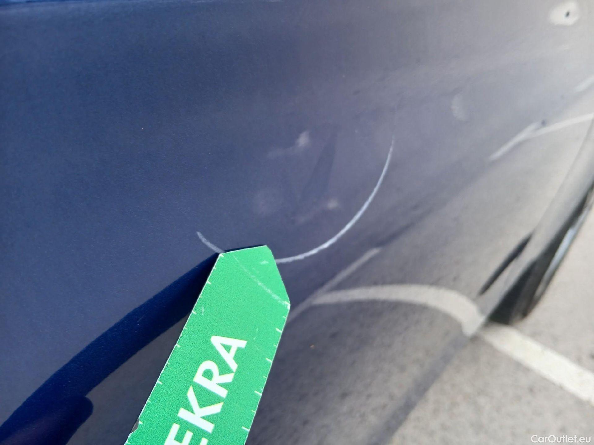  Mercedes  G-Klasee MERCEDES-BENZ GLC Coupé / 2019 / 5P / coupé GLC 300 de 4MATIC #28