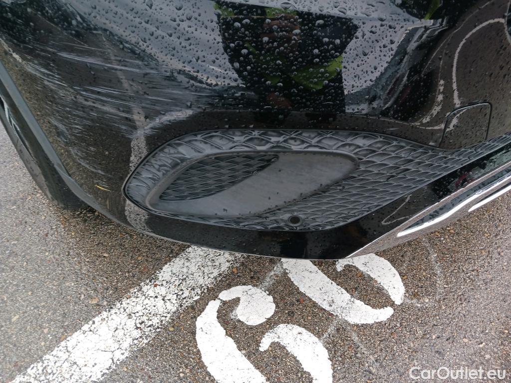  Mercedes  GLA MERCEDES-BENZ  / 2020 / 5P / todoterreno  200 D #28