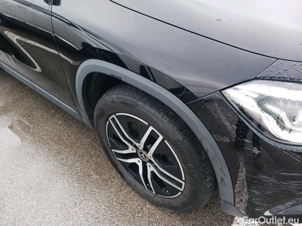  Mercedes  GLA MERCEDES-BENZ  / 2020 / 5P / todoterreno  200 D #32