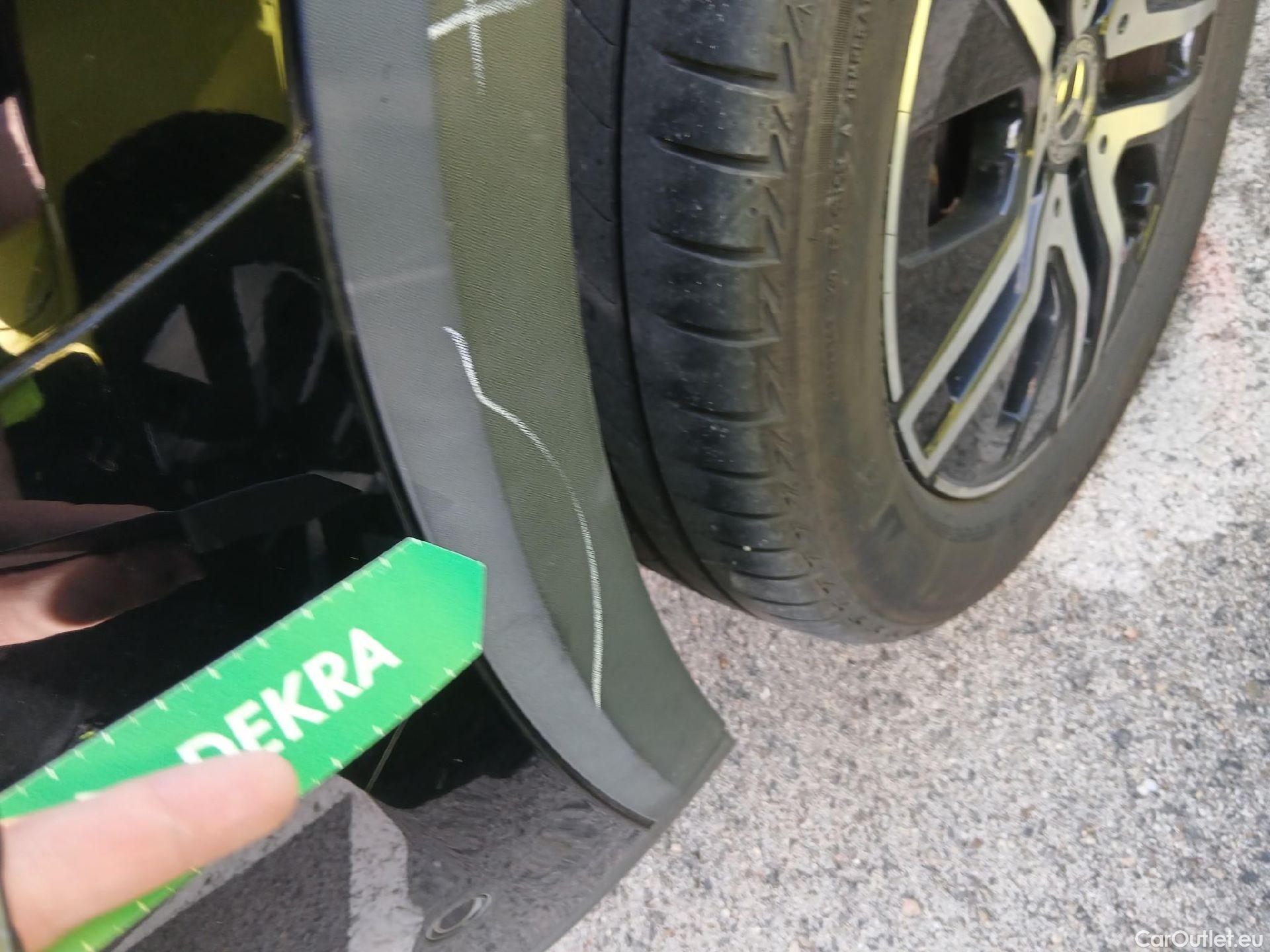  Mercedes  GLA MERCEDES-BENZ  / 2020 / 5P / todoterreno  250 e #24