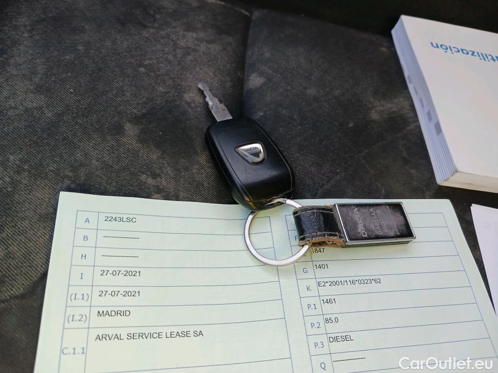  Dacia  Duster DACIA  / 2018 / 5P / todoterreno Essent. Blue dCi 85kW (115CV) 4X2 #2