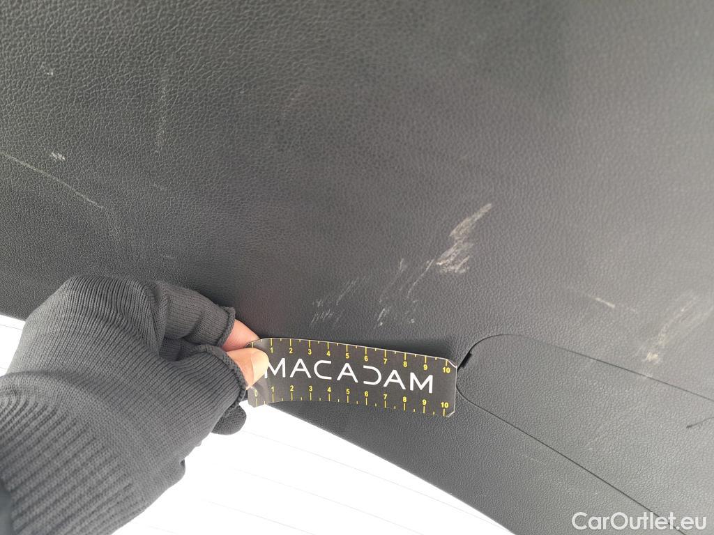  Hyundai  Konna HYUNDAI Kona / 2017 / 5P / todoterreno EV 150kW Tecno #6