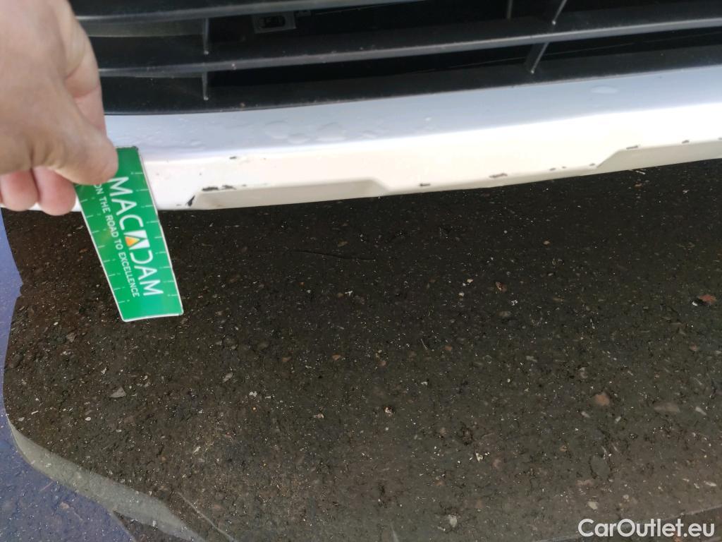  Land Rover  Discovery LEXUS RZ / 2022 / 5P / todoterreno 450e Executive #18