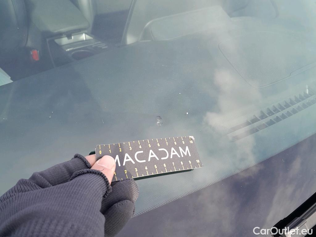  Hyundai  Konna HYUNDAI Kona / 2017 / 5P / todoterreno EV 150kW Tecno #4