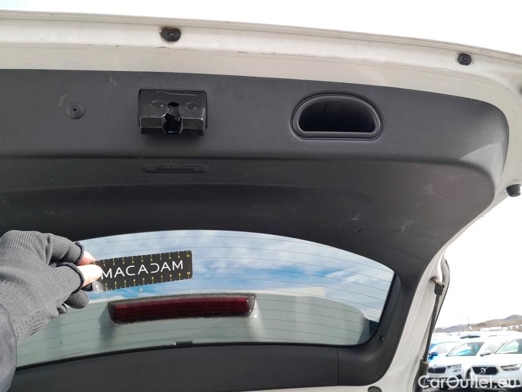  Hyundai  Konna HYUNDAI Kona / 2017 / 5P / todoterreno EV 150kW Tecno #5