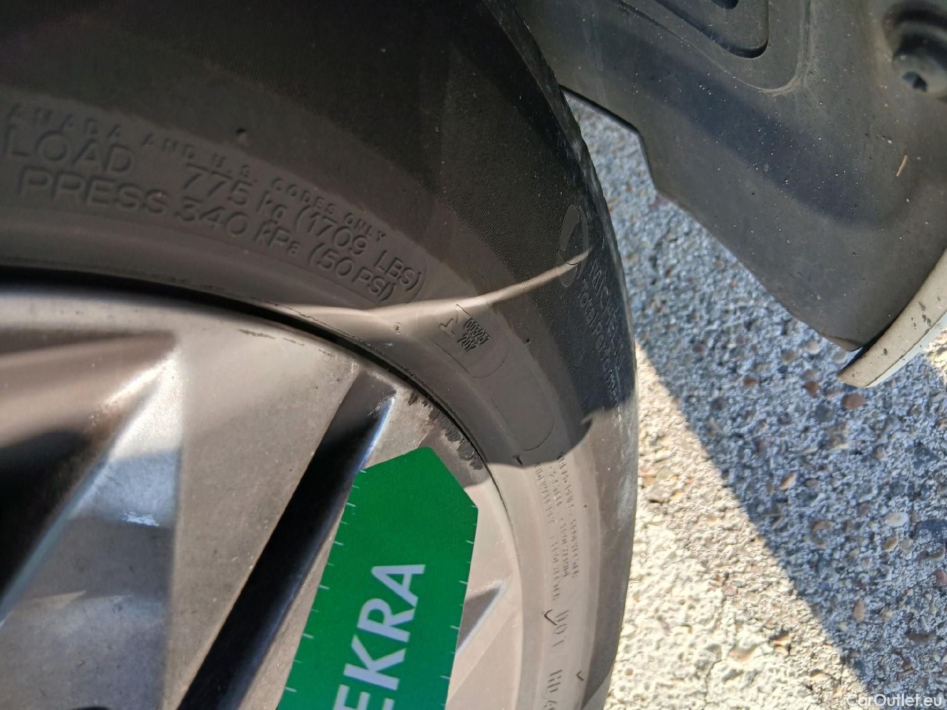  Peugeot  508 PEUGEOT  / 2018 / 5P / berlina con portón 5P Business Line BlueHDi 96kW S&S 6vel #12