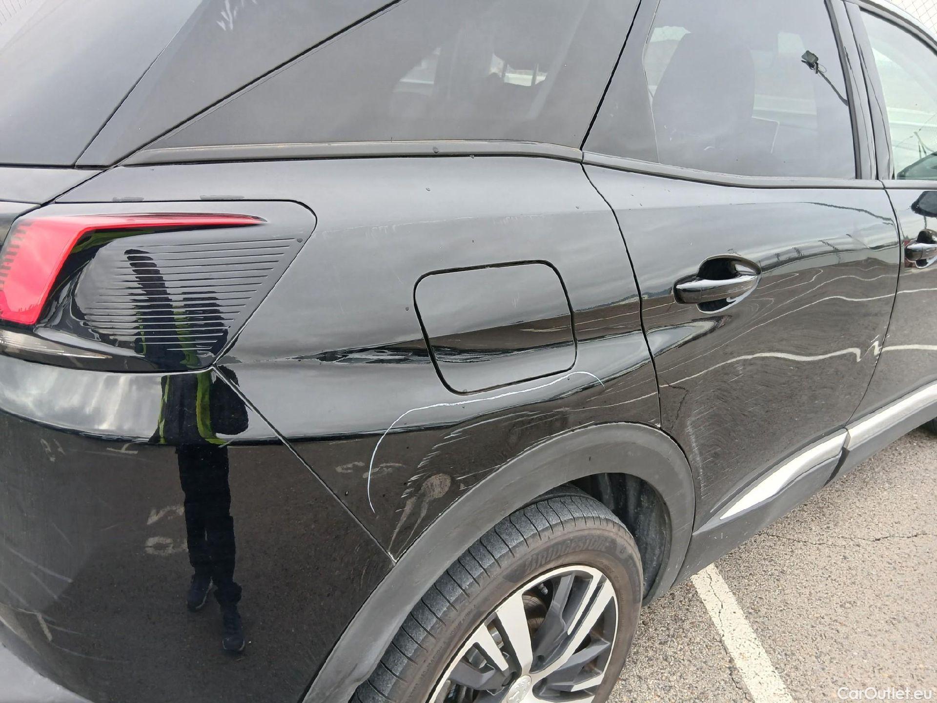  Peugeot  3008 PEUGEOT  Hybrid / 2016 / 5P / todoterreno 225 e-EAT8 Allure #21