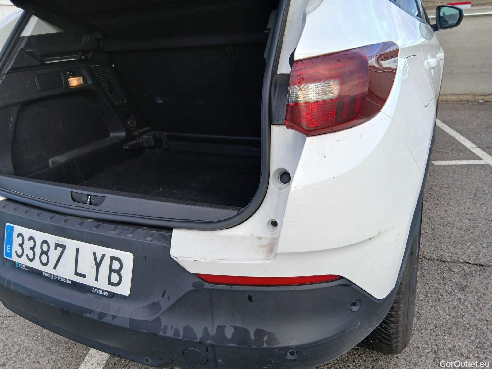  Opel   Grandland X OPEL Grandland / 2021 / 5P / todoterreno 1.5 CDTi Business Edition Auto #38