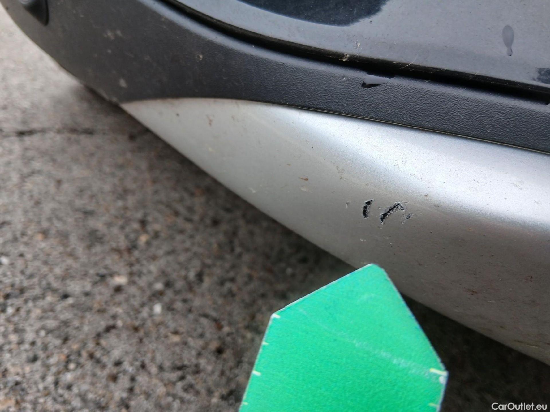  Peugeot  3008 PEUGEOT  Hybrid / 2016 / 5P / todoterreno 225 e-EAT8 Allure #4