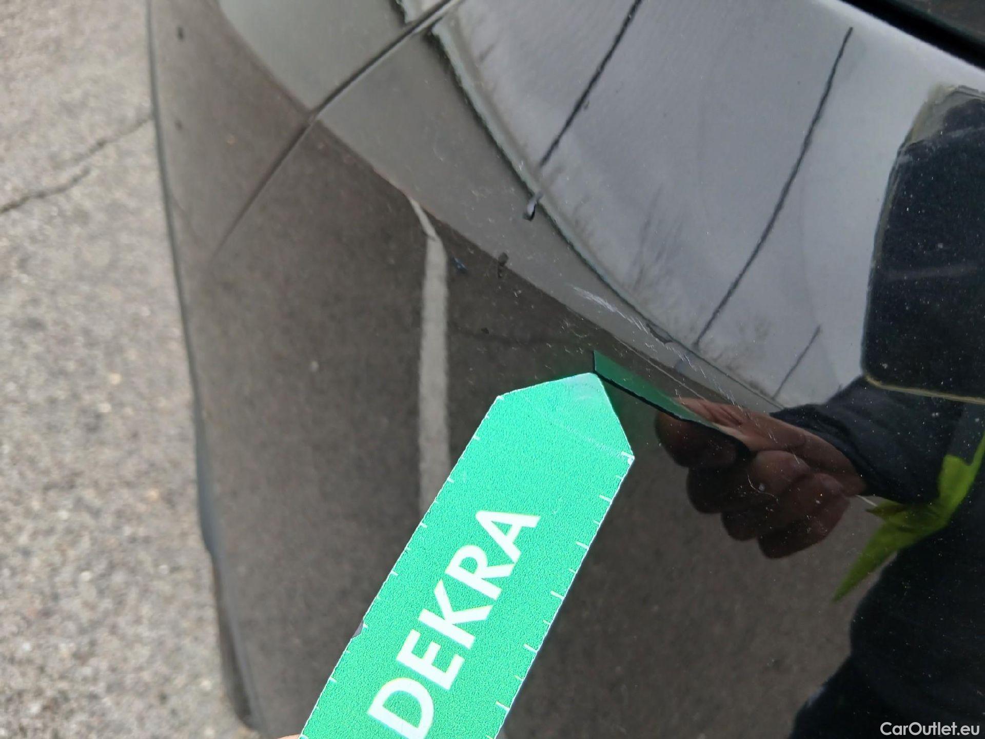  Peugeot  3008 PEUGEOT  Hybrid / 2016 / 5P / todoterreno 225 e-EAT8 Allure #10