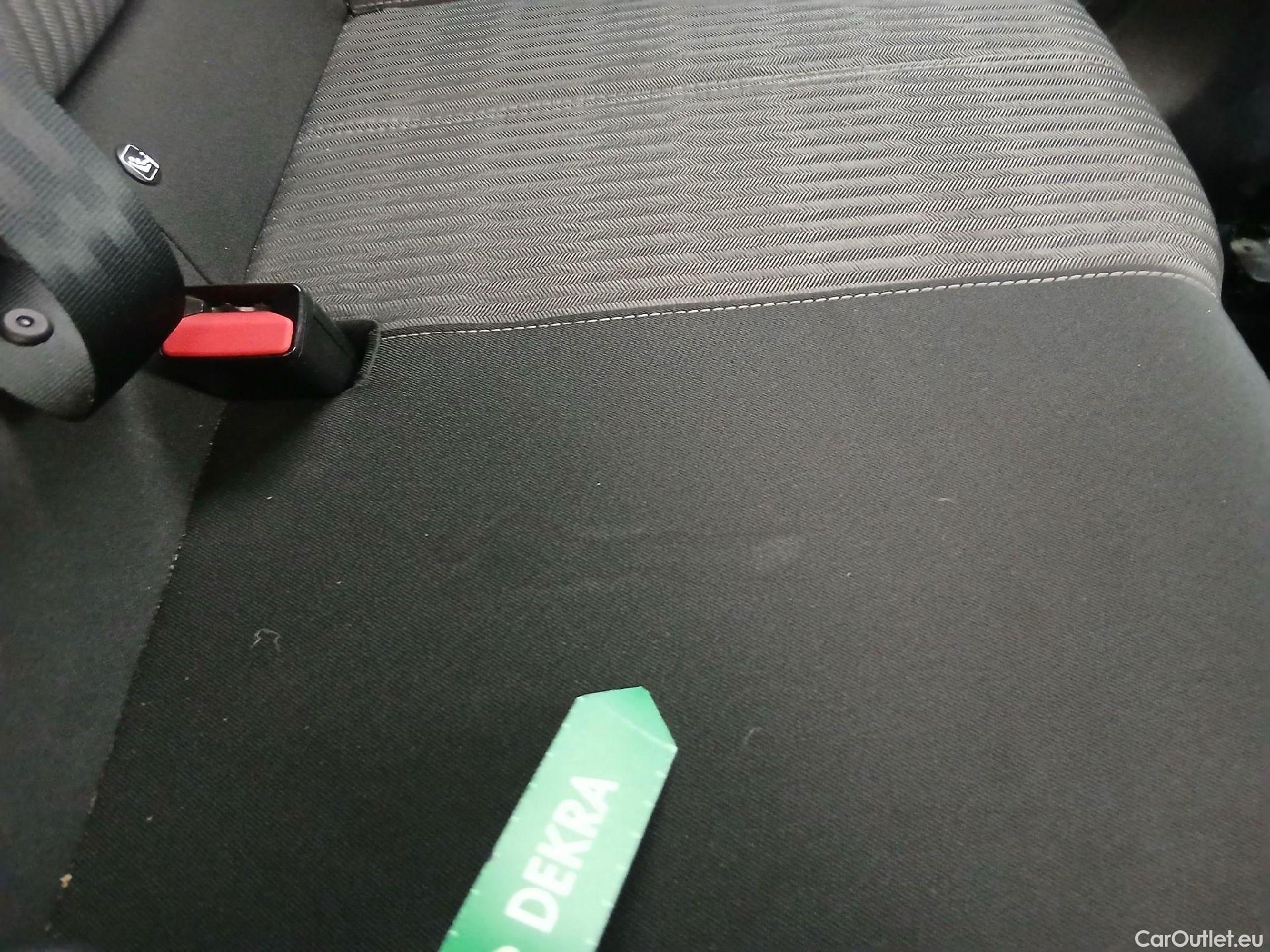  Opel  Corsa OPEL  / 2019 / 5P / berlina con portón 1.2T XHL 74kW (100CV) Edition #15