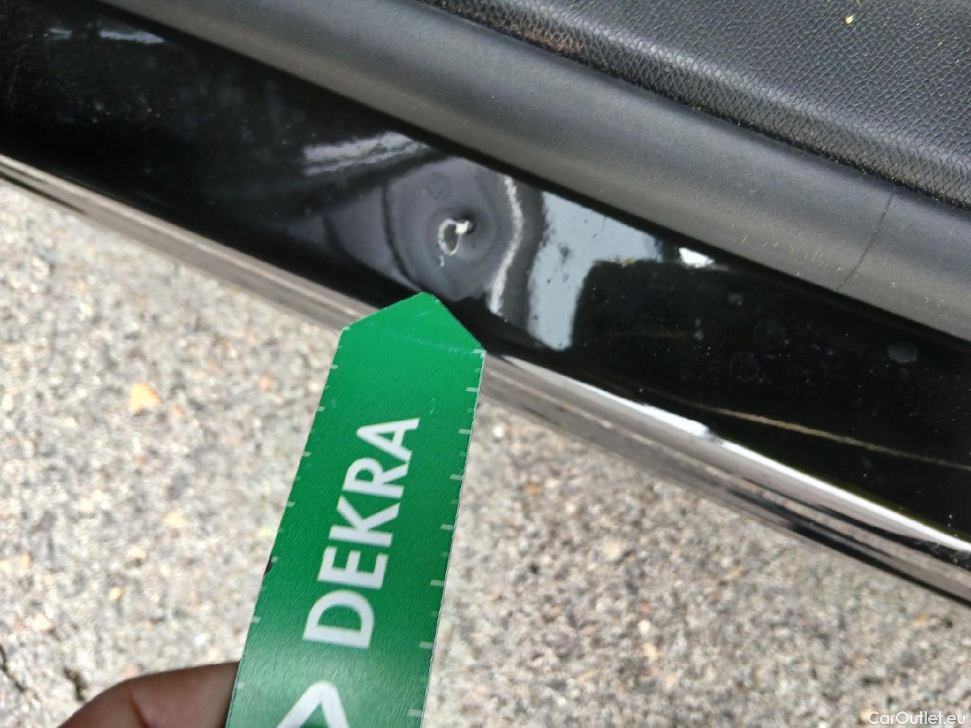  Peugeot  3008 PEUGEOT  Hybrid / 2016 / 5P / todoterreno 225 e-EAT8 Allure #14