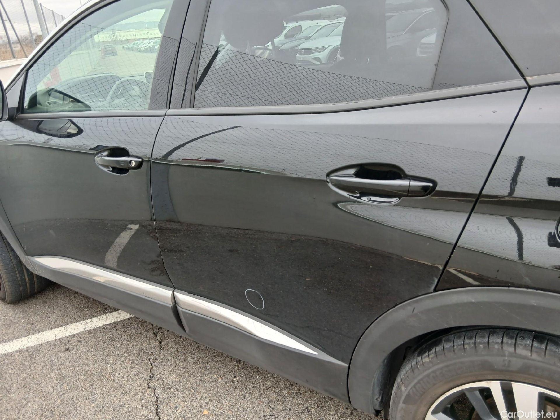  Peugeot  3008 PEUGEOT  Hybrid / 2016 / 5P / todoterreno 225 e-EAT8 Allure #6