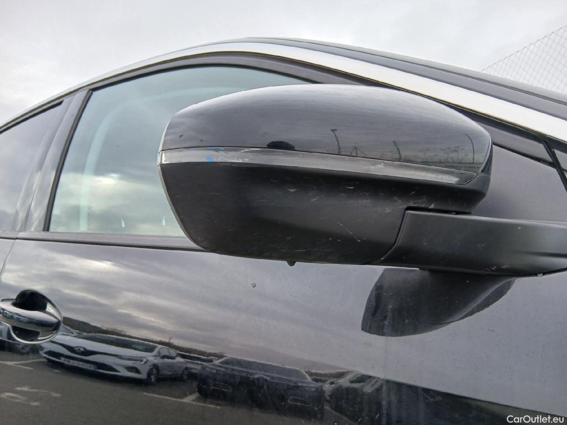  Peugeot  3008 PEUGEOT  Hybrid / 2016 / 5P / todoterreno 225 e-EAT8 Allure #35